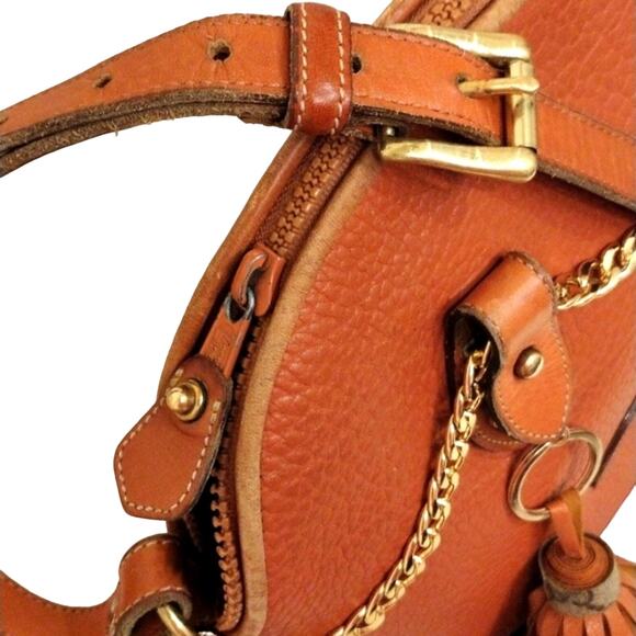 Rare NORFOLK Dooney & Bourke Dome Shoulderbag w added Tassel Accent Chain - Picture 5 of 16